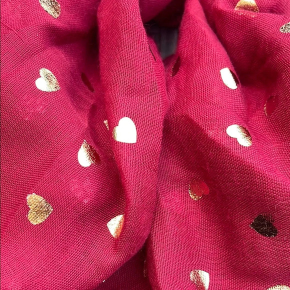 Red Heart Pattern - Picture 5 of 5